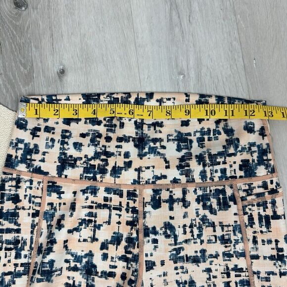 Sweaty Betty Leggings Sz Medium Super Sculpt 7/8 Length Pink Blue Abstract Print - Picture 9 of 9